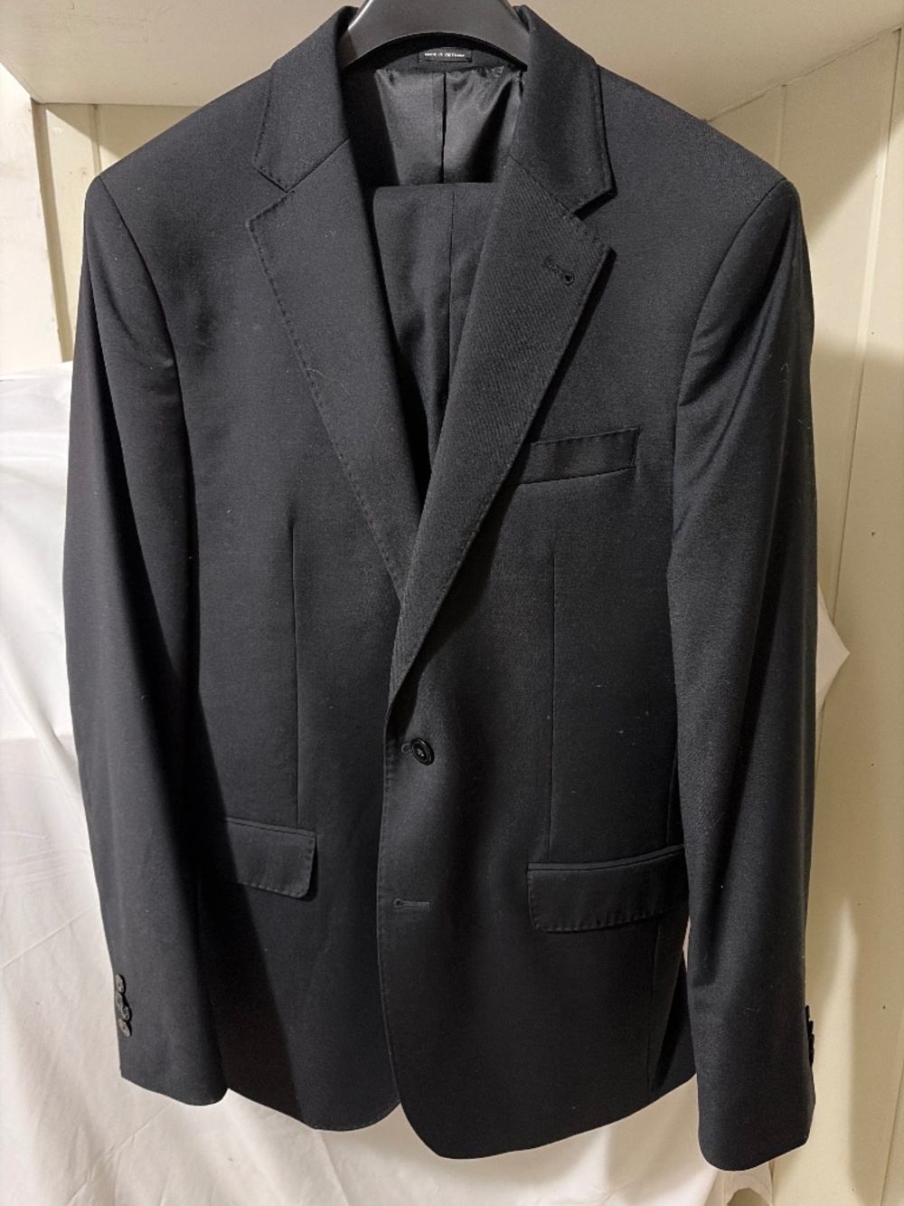 Joseph Abboud Men’s Suit, 34 x 32 pants